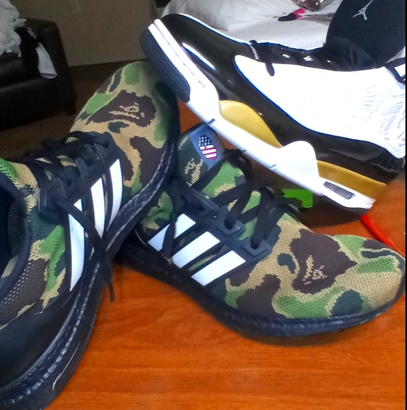 Adidas Ultraboost - Picture 1 of 12